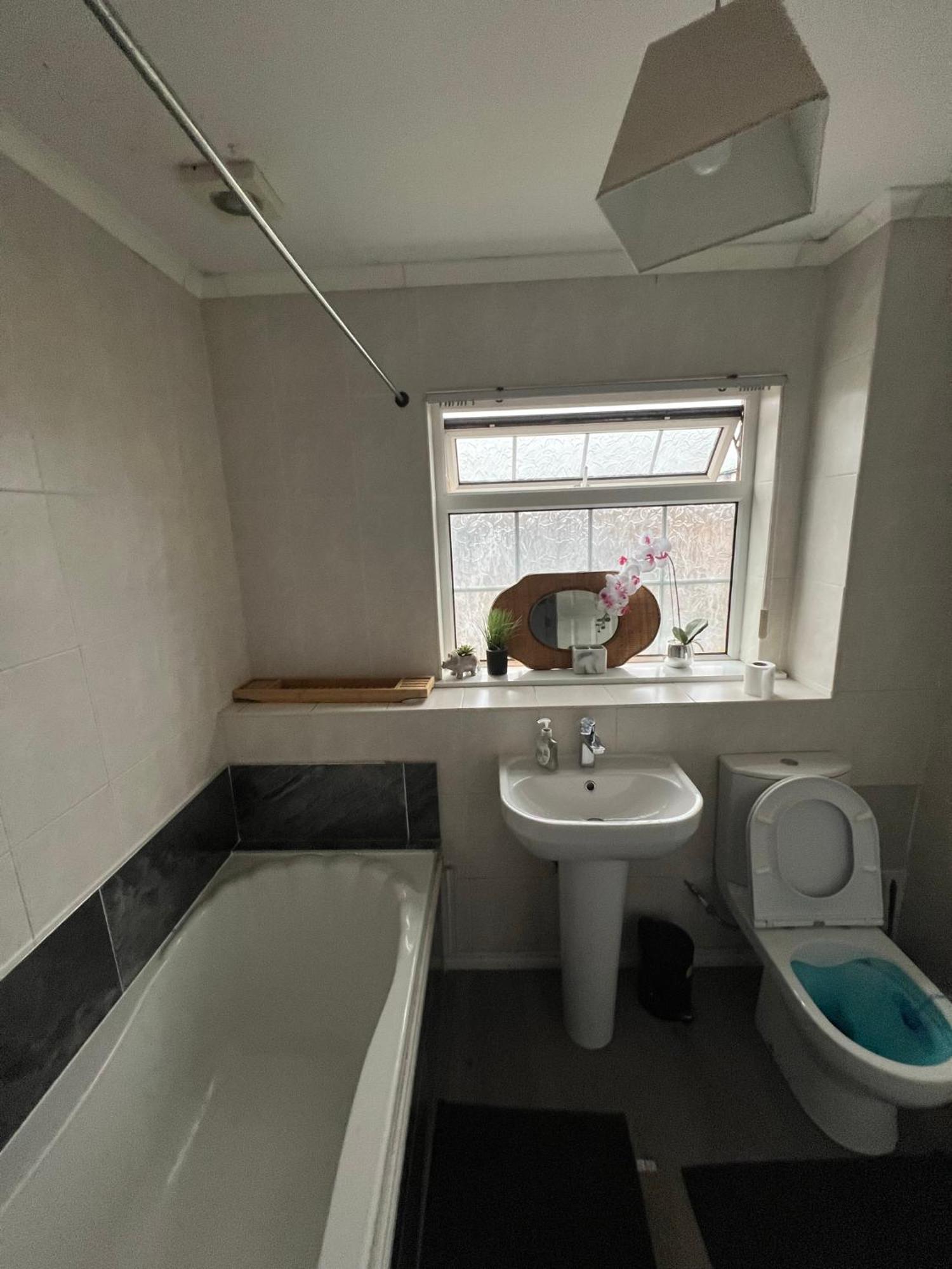 House Near To Castlecourt Shopping Apartment เบลฟาสต์ ภายนอก รูปภาพ