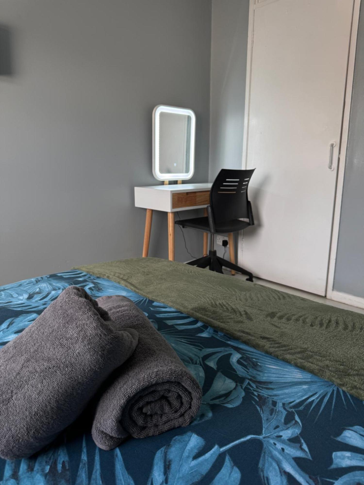 House Near To Castlecourt Shopping Apartment เบลฟาสต์ ภายนอก รูปภาพ